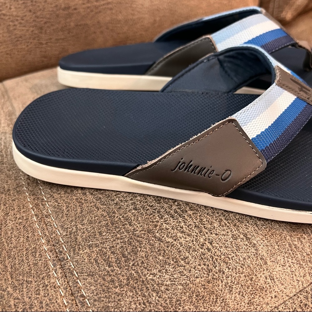 Johnnie-O Men’s Boardwalk Flip Flops - Picture 2 of 4